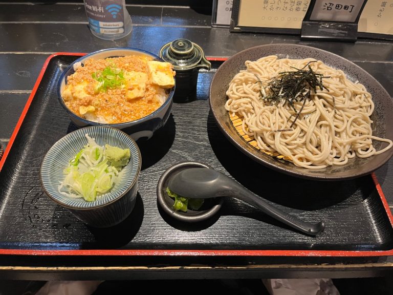 蕎麦切り くろ 大通本店